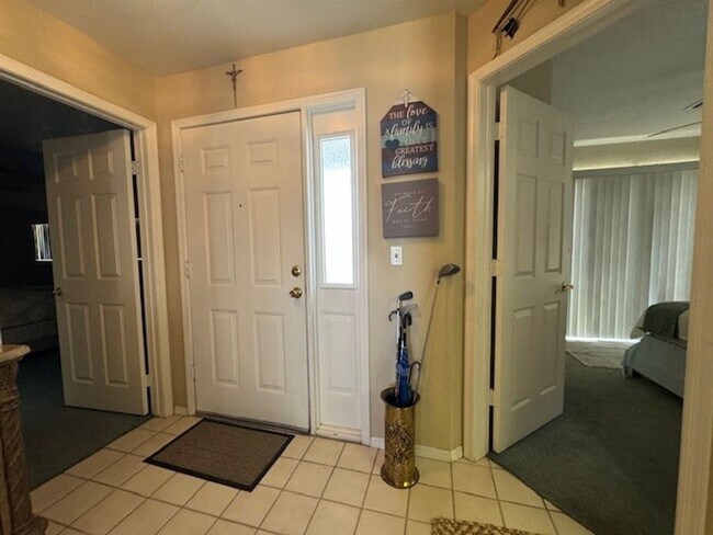 Foto del edificio - 3BR 3BA Townhome-Best view of the River & Laughlin Casino Skyline