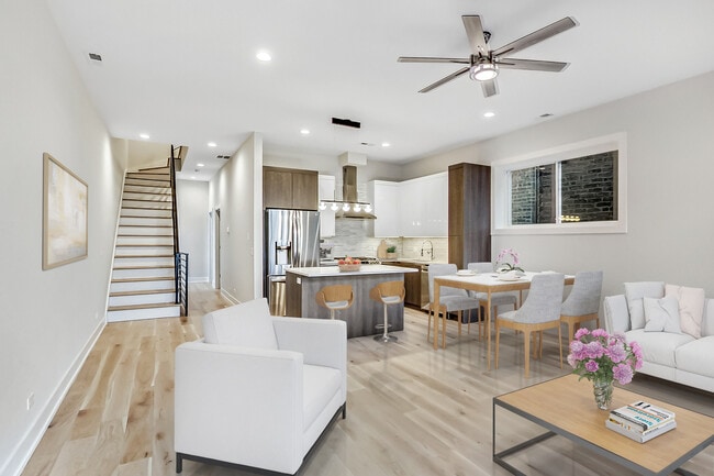 Photo - 1042 S Oakley Blvd Apartment