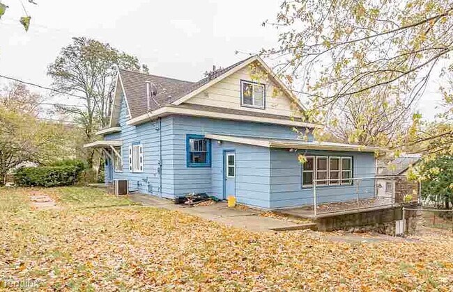 Building Photo - 3 br, 2 bath House - 511 7th Street North