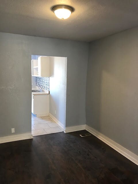 Foto del edificio - 517 SW 24th St