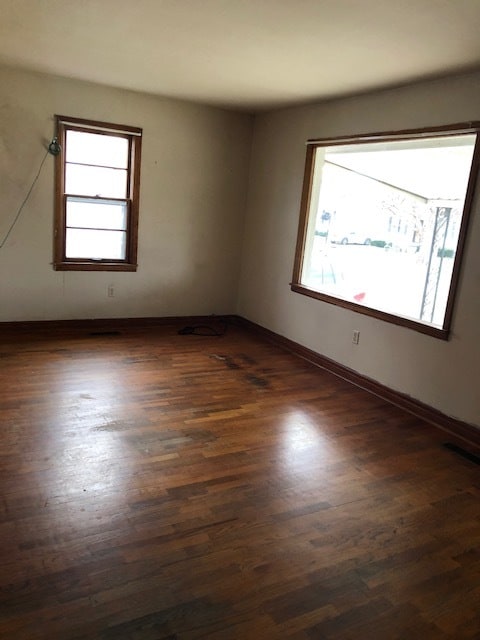 Building Photo - 2806 Florence Dr