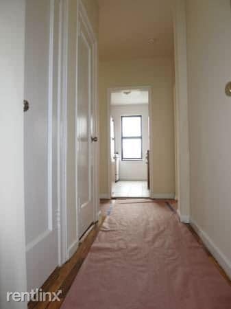 Building Photo - 620 W 190th St