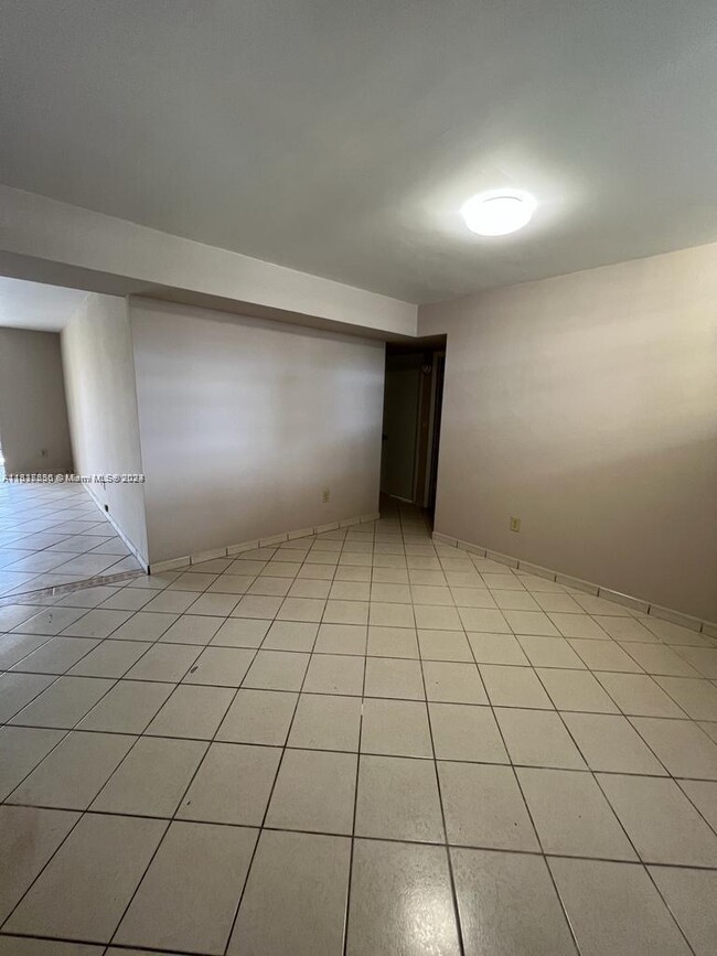 Building Photo - 2 bedroom in Miramar FL 33025