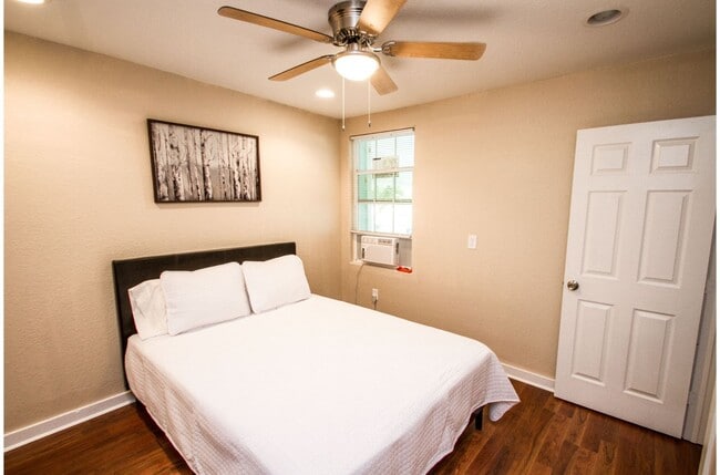 Photo - Douglas Apartment