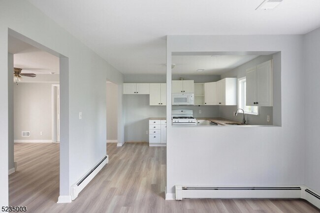 Building Photo - 36 Birch Terrace