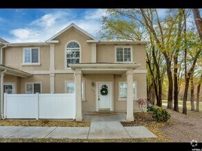 Building Photo - 826 Sugar Maple Ct