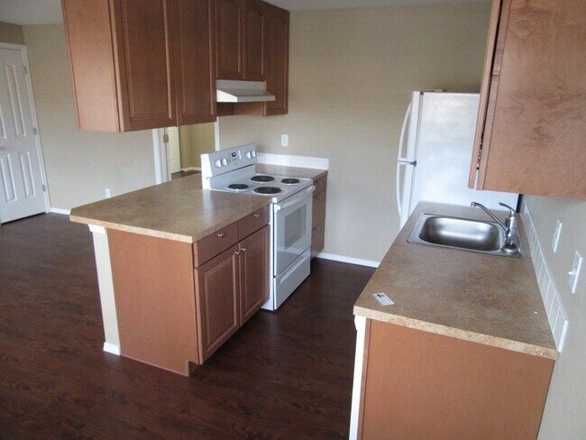 Kitchen - 207 N Norris St