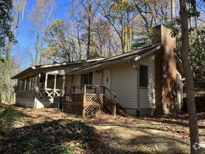 Building Photo - 901 Davis Mountain Rd