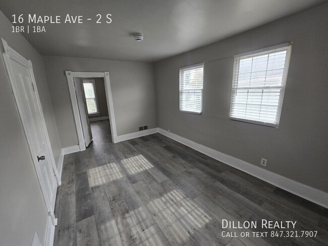Building Photo - 16 Maple Ave