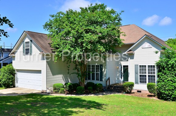 Building Photo - 106 Angus Dr