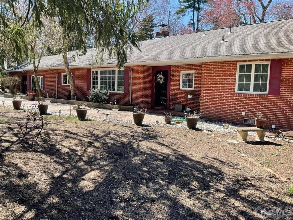 Primary Photo - 269 Raymond Rd
