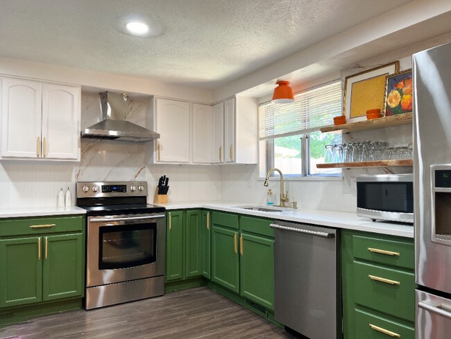 Foto del edificio - 1403 Allison Dr