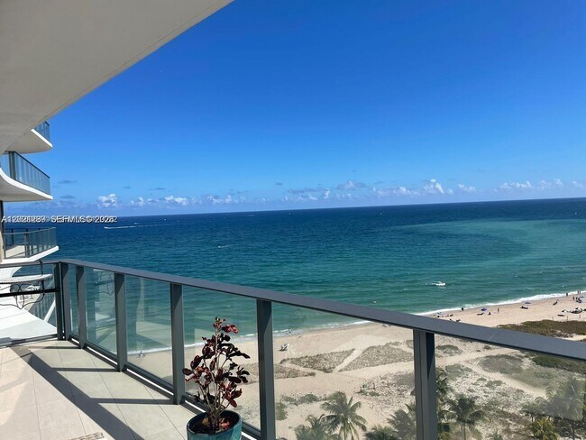 Foto del edificio - 730 N Ocean Blvd