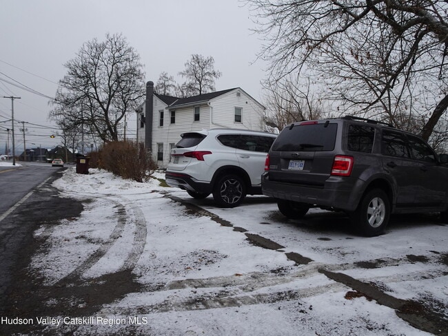 Foto del edificio - 921-923-923 Columbia St