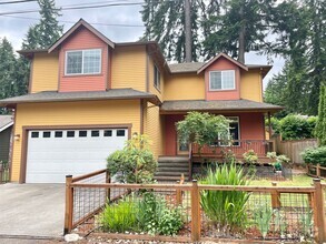 Building Photo - 315 N 155th St