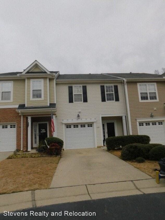 Primary Photo - 3 br, 2.5 bath House - 117 Fanwood