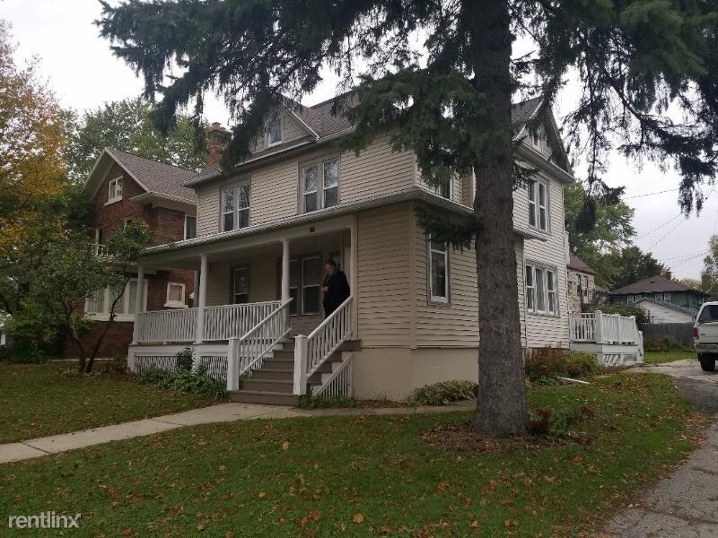 Primary Photo - 1 br, 1 bath Townhome - 522 W. Maple Ave.