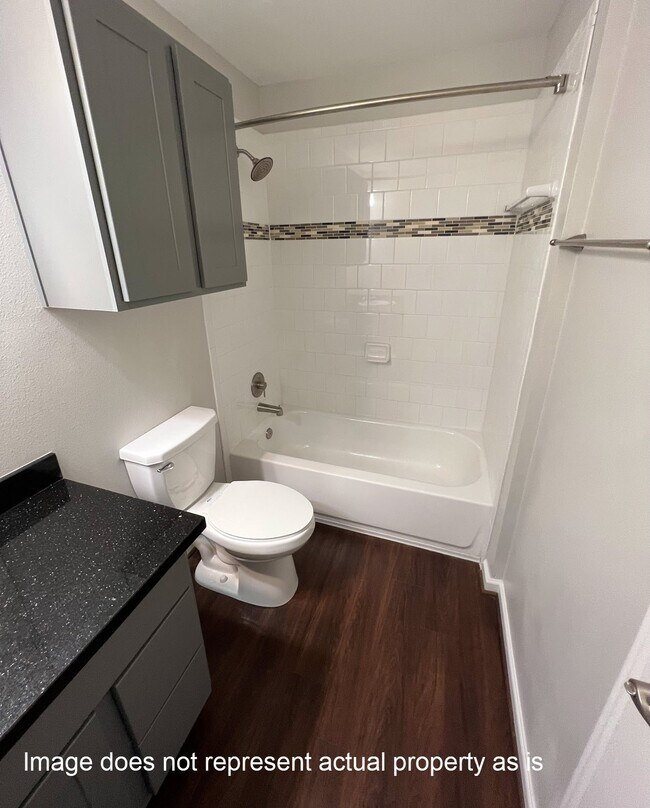 Foto del edificio - 1918 Place Rebecca Ln