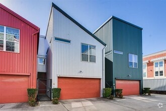 Building Photo - 21 N Ennis St