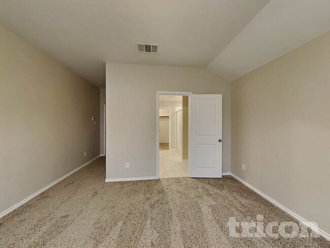 Building Photo - 3323 Hawkins Dr