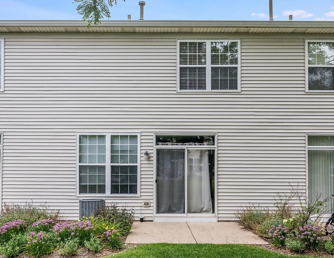 Foto del edificio - 2906 Rutland Cir
