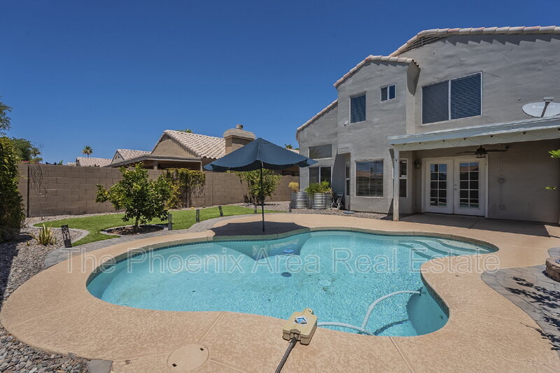 Primary Photo - 1441 W Shellfish Dr