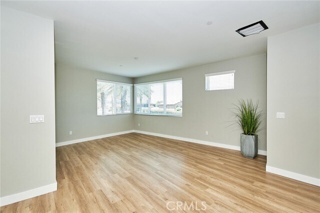 Foto del edificio - 8142 Orangethorpe Ave