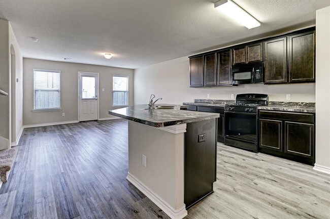 Building Photo - 3210 Chimera Ln