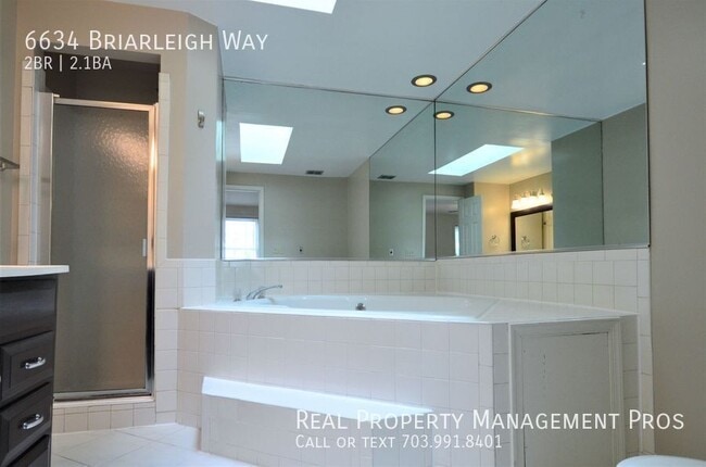 Photo - 6634 Briarleigh Way Townhome