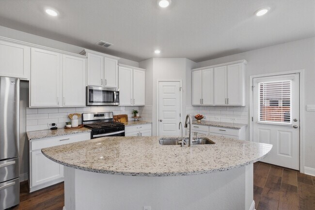 Foto del edificio - 8439 Knapp Rise