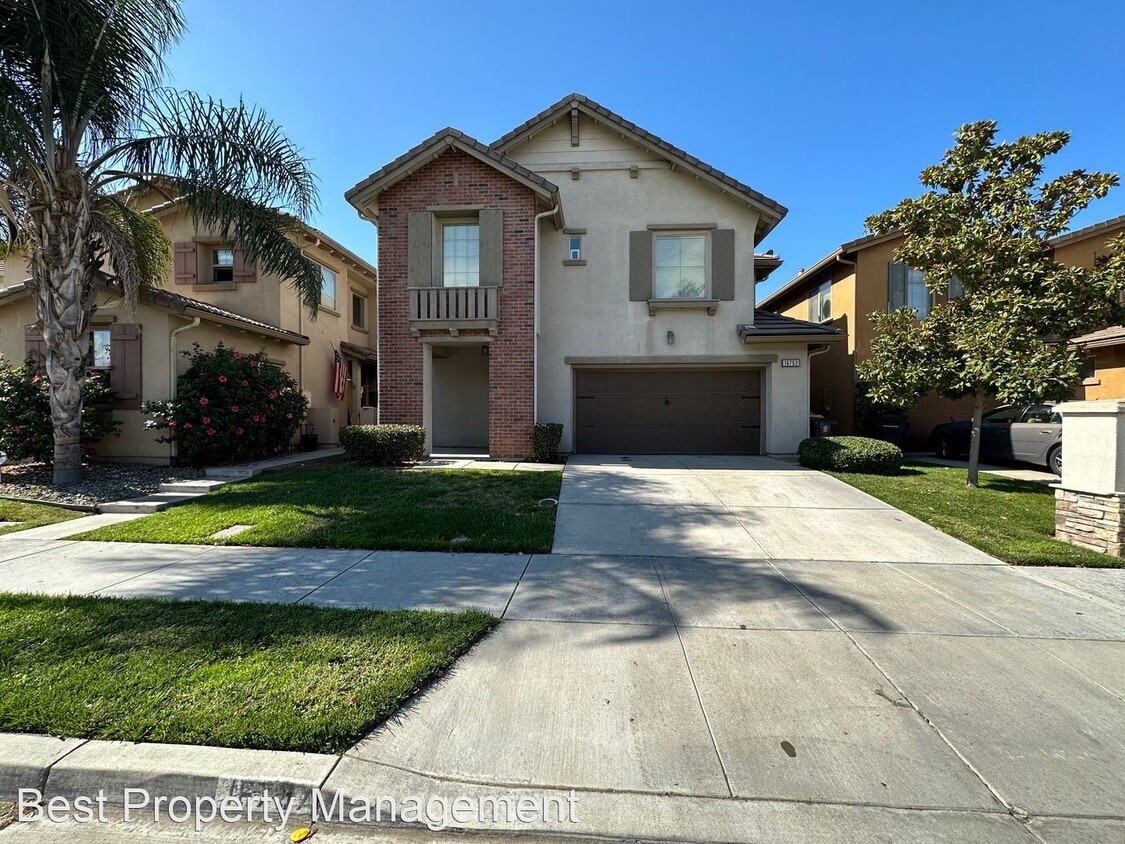 3 br, 2.5 bath House 16757 Victorian Trail House Rental in Lathrop