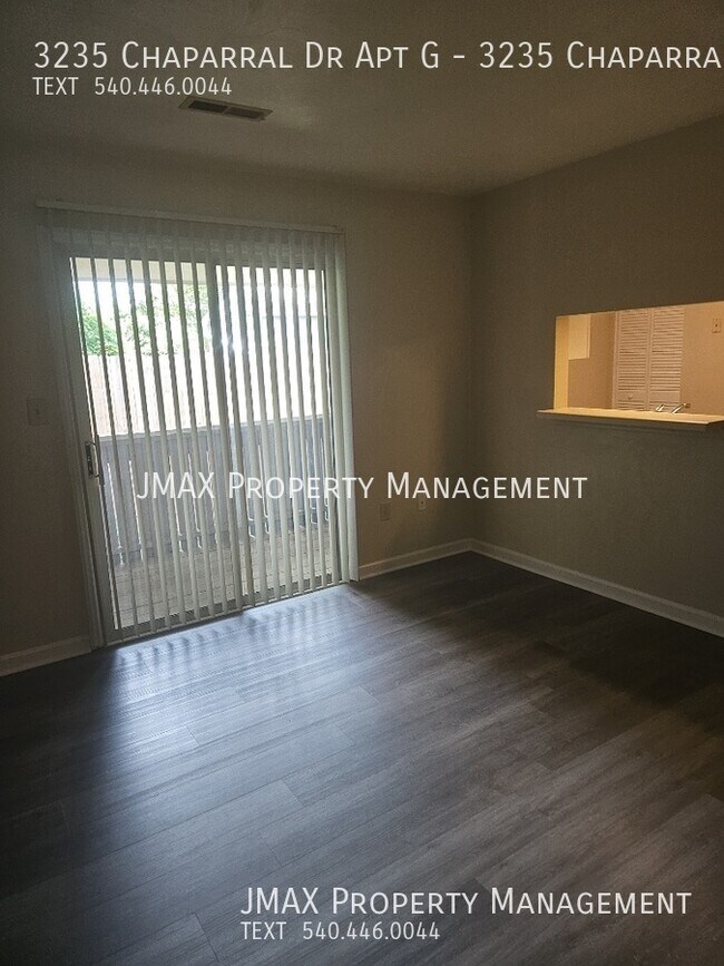 Foto del edificio - 3235 Chaparral Dr
