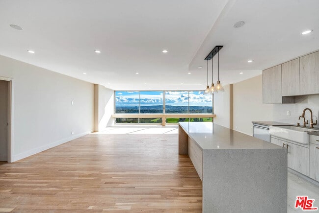 Foto del edificio - 2222 Ave of the Stars