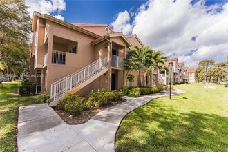 Building Photo - 10521 SW 157th Pl