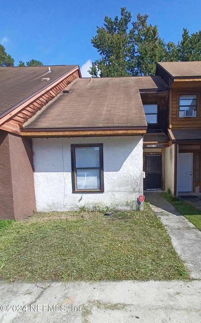 Building Photo - 7641 Melissa Ct N