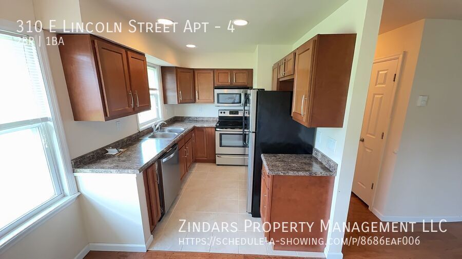 Primary Photo - 310 E Lincoln St