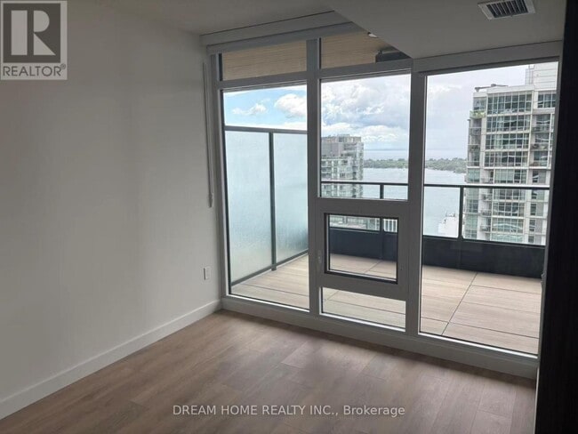 Building Photo - 1 Concord Cityplace Wy