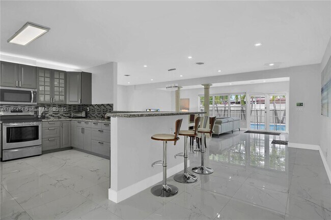 Foto del edificio - 1081 NE 179th St