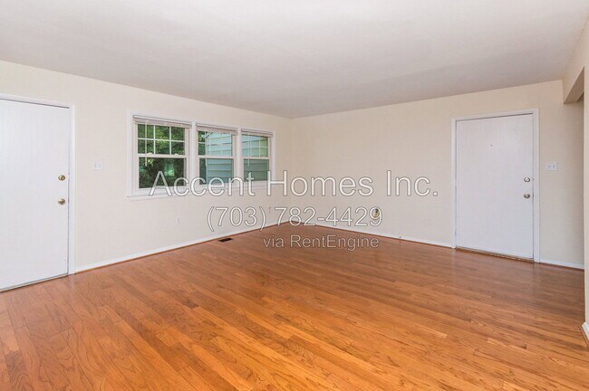 Building Photo - 5510 Trin St