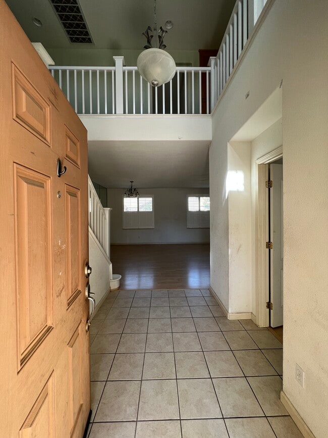 Building Photo - 2636 Carson Way
