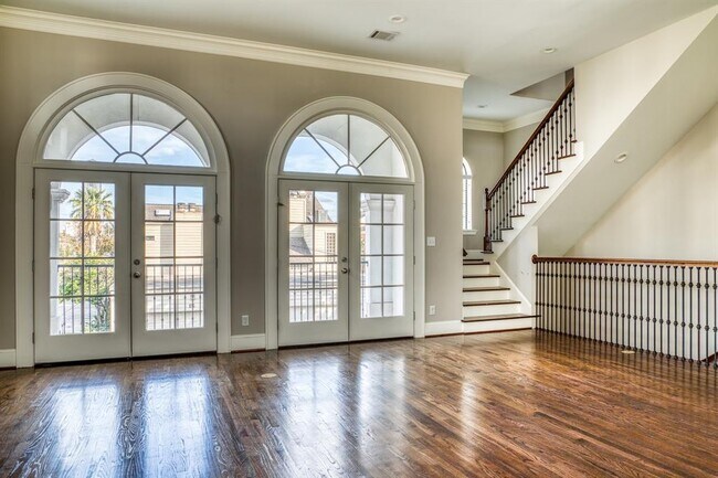 Foto del edificio - 5711 Winsome Ln