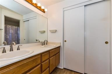 Building Photo - 32450 Racquet Club Wy