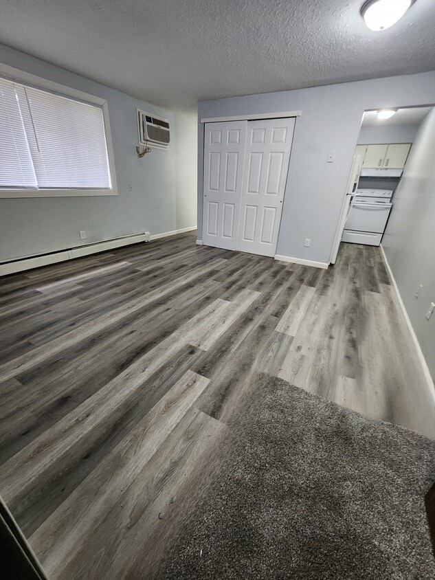 Foto principal - 102 Oak St