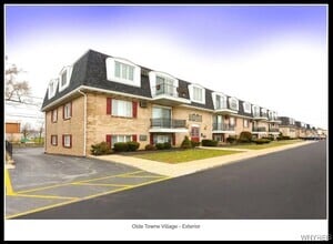 Building Photo - 1968 Sheridan Dr