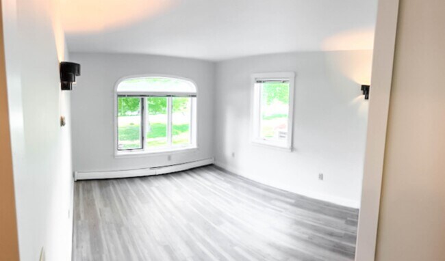 Building Photo - 2920 VT-66