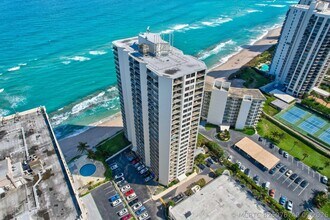 Building Photo - 5420 N Ocean Dr