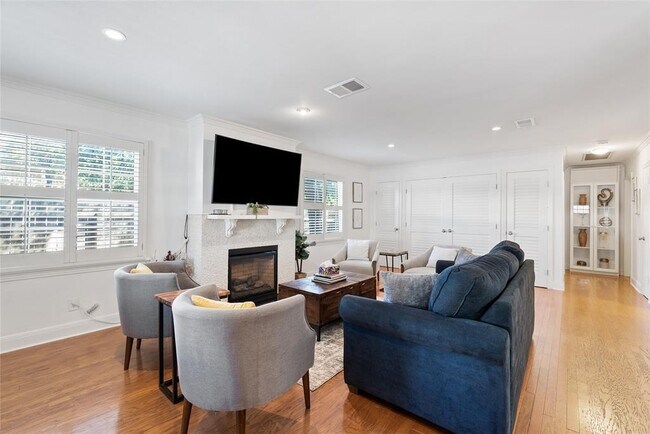 Foto del edificio - 2105 Westover Rd