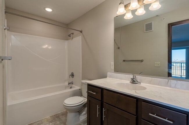 Interior Photo - Lakeside Apartments