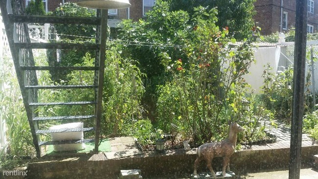 Building Photo - 5919 74th St