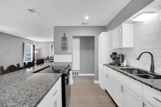 Building Photo - 7617 Texridge Dr